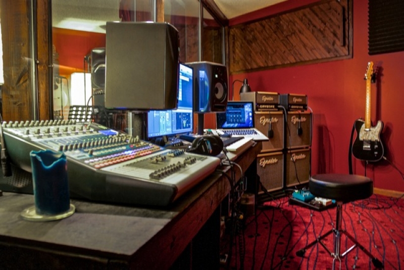 jon music studio