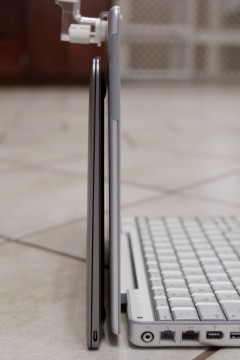MacBook 12 inch as thin as PowerBook display