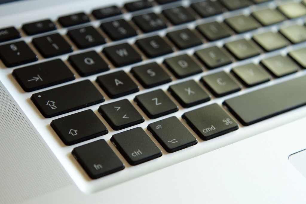Mac repair on European MacBook Pro keyboard layout